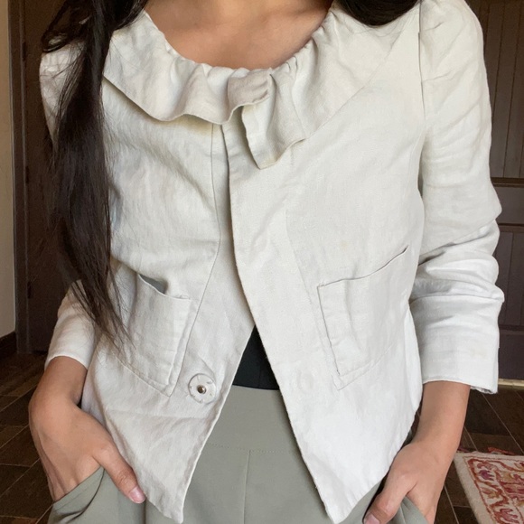 Linen Ruffle-Collared Blazer • Size Small - Picture 3 of 3
